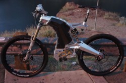 M55 Hybrid Elektrikli Bisiklet Sahil Yan