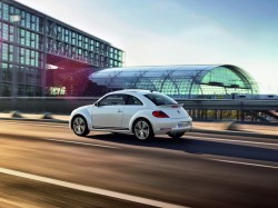 Volkswagen Beetle 2012 Yan Arka